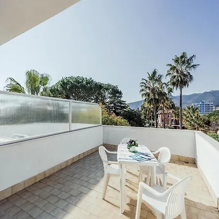 In In Strandnaehe * Loano